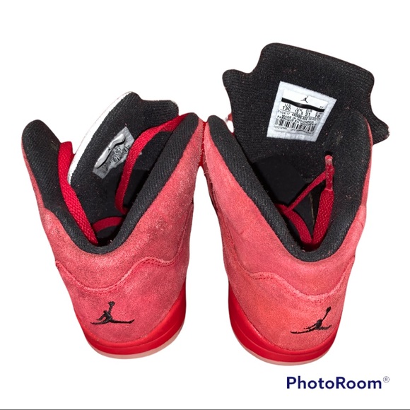 Kids Jordan High Top Suede shoe size 13C. - Picture 2 of 4